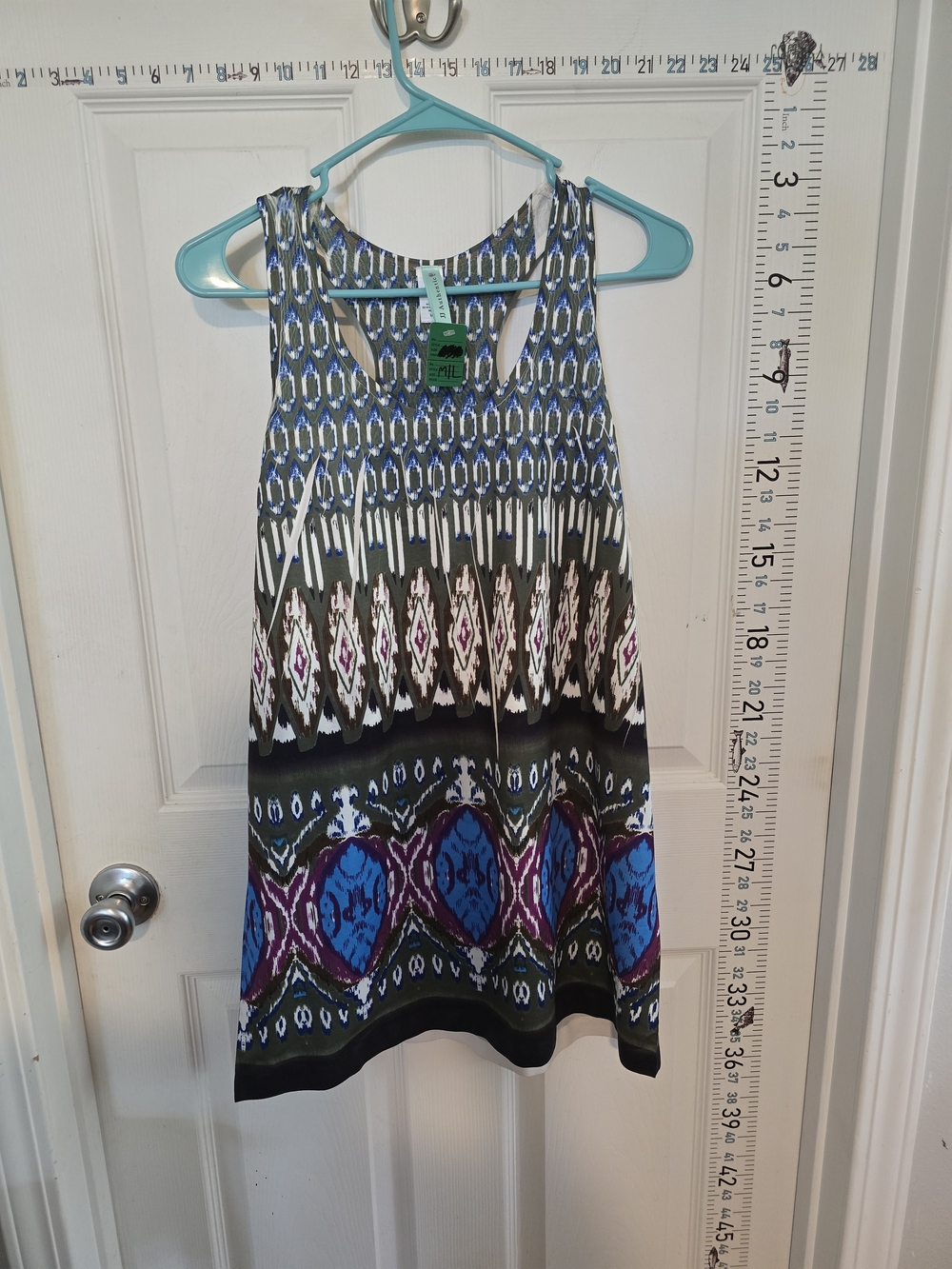 Authentic Women's Sleeveless Tunic Top – Size M/L – New With Tags